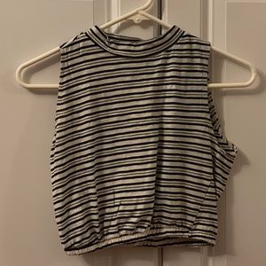 Turtle neck crop top